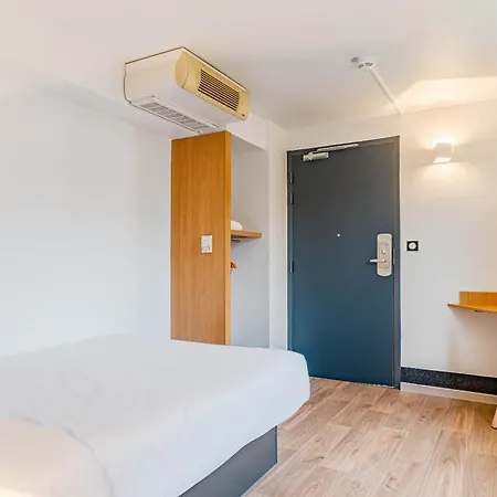 Otel Poitiers 3 Futuroscope