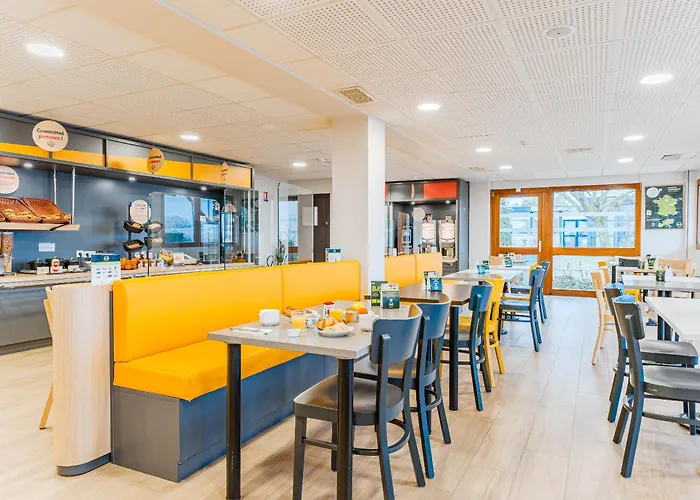 Hotel Poitiers 3 Futuroscope 2*