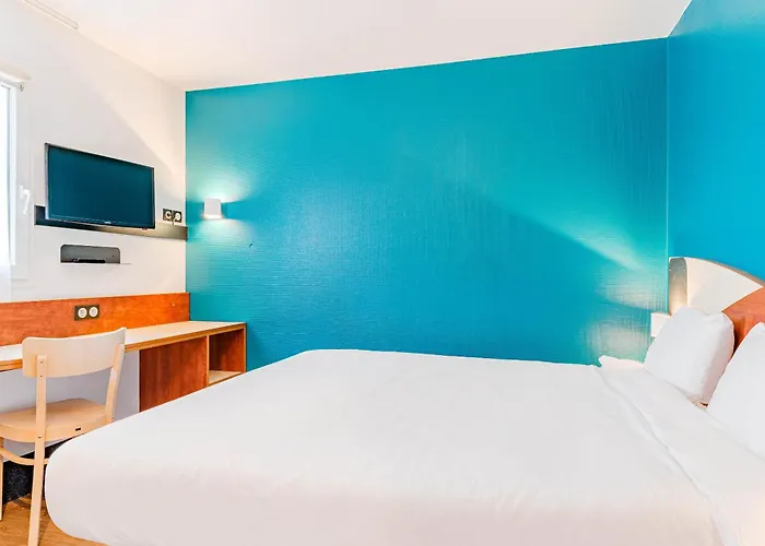 Hotel Poitiers 3 Futuroscope 2*