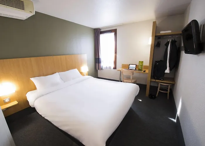 Poitiers 3 Futuroscope 2*