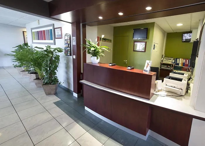 Poitiers 3 Futuroscope 2*