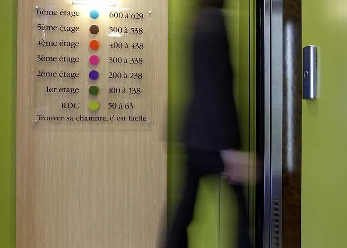 Poitiers 3 Futuroscope 2*